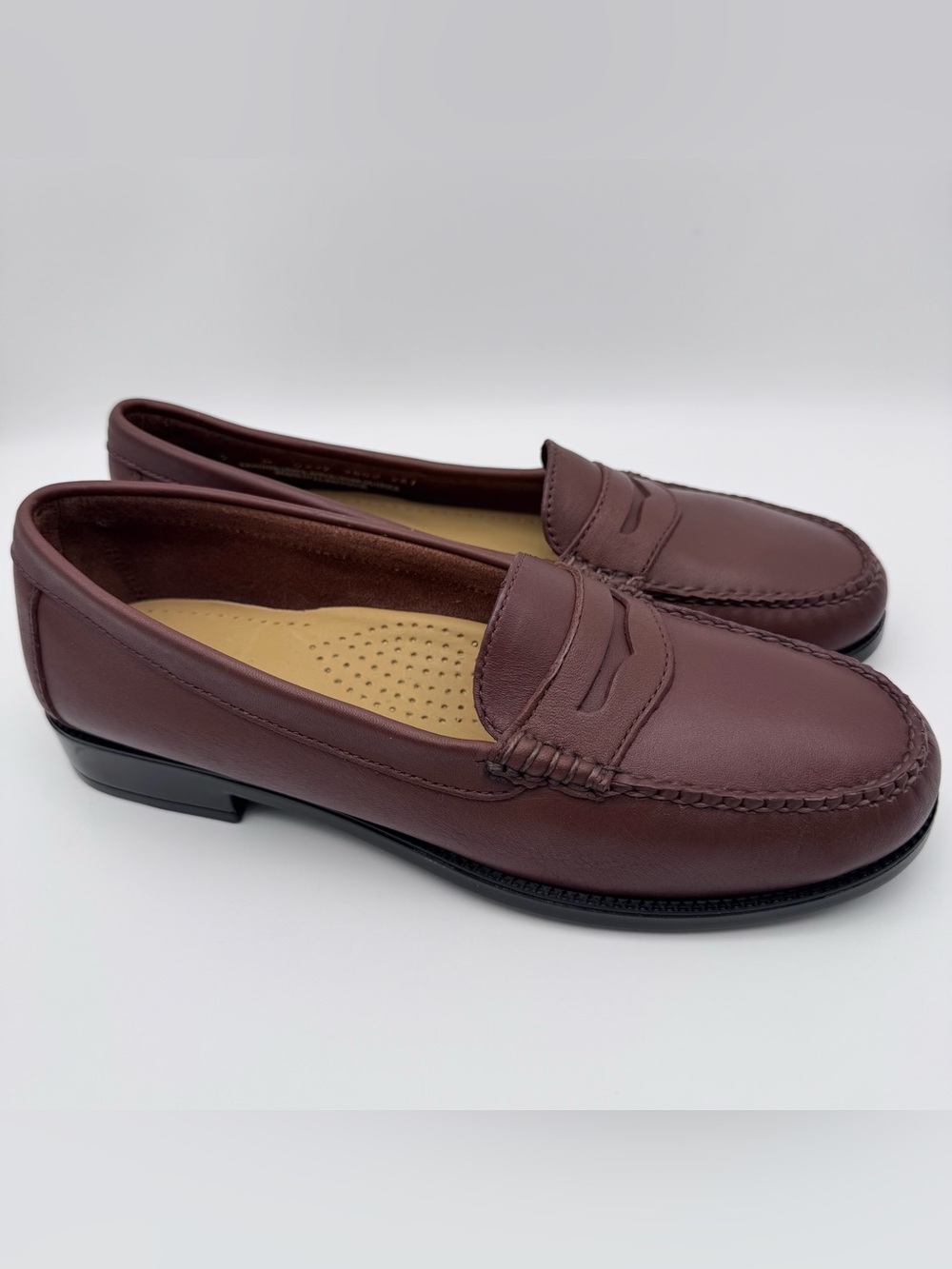 G.H. Bass Kathleen Brown Leather Penny Loafers Women 9 M Preppy Dress Shoes